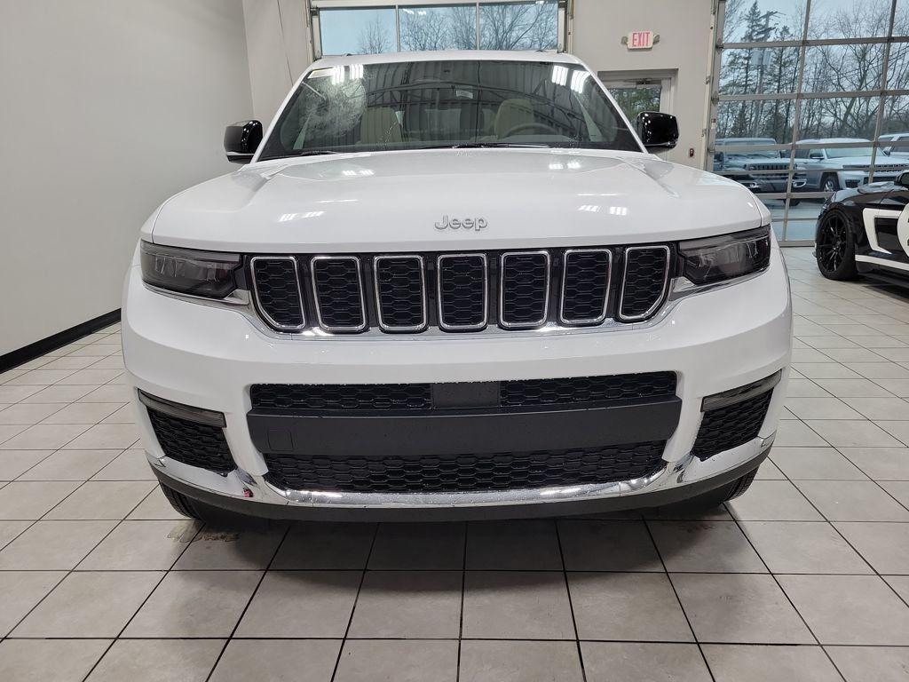 new 2025 Jeep Grand Cherokee L car, priced at $46,884