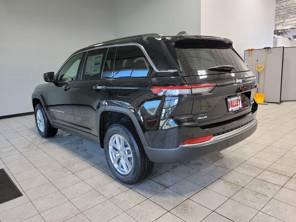 new 2026 Jeep Grand Cherokee car, priced at $43,414
