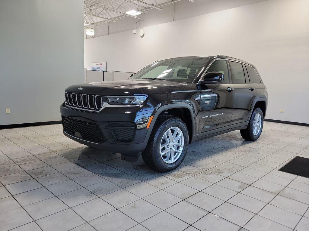 new 2026 Jeep Grand Cherokee car, priced at $43,414