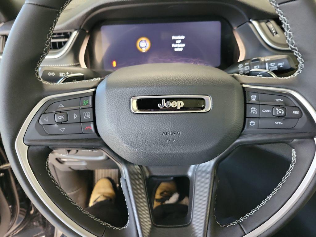 new 2026 Jeep Grand Cherokee car, priced at $43,414