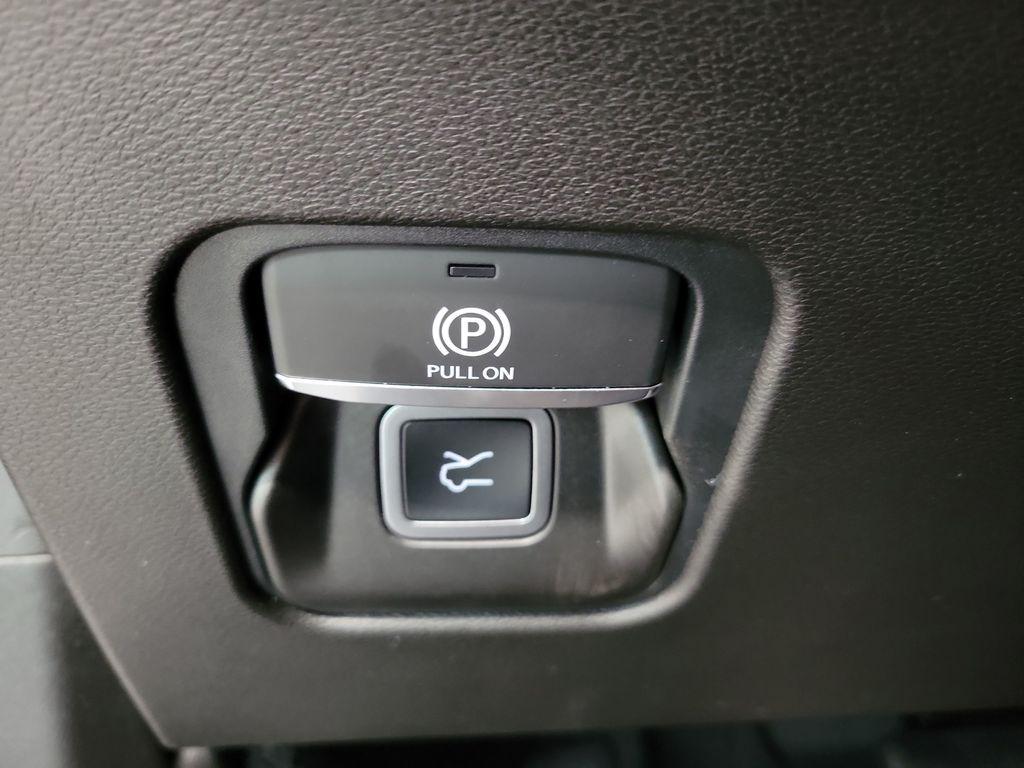 new 2026 Jeep Cherokee car, priced at $37,814