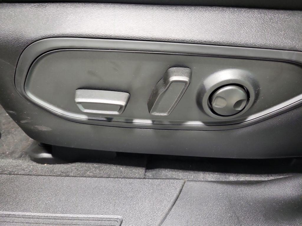 new 2026 Jeep Cherokee car, priced at $37,814