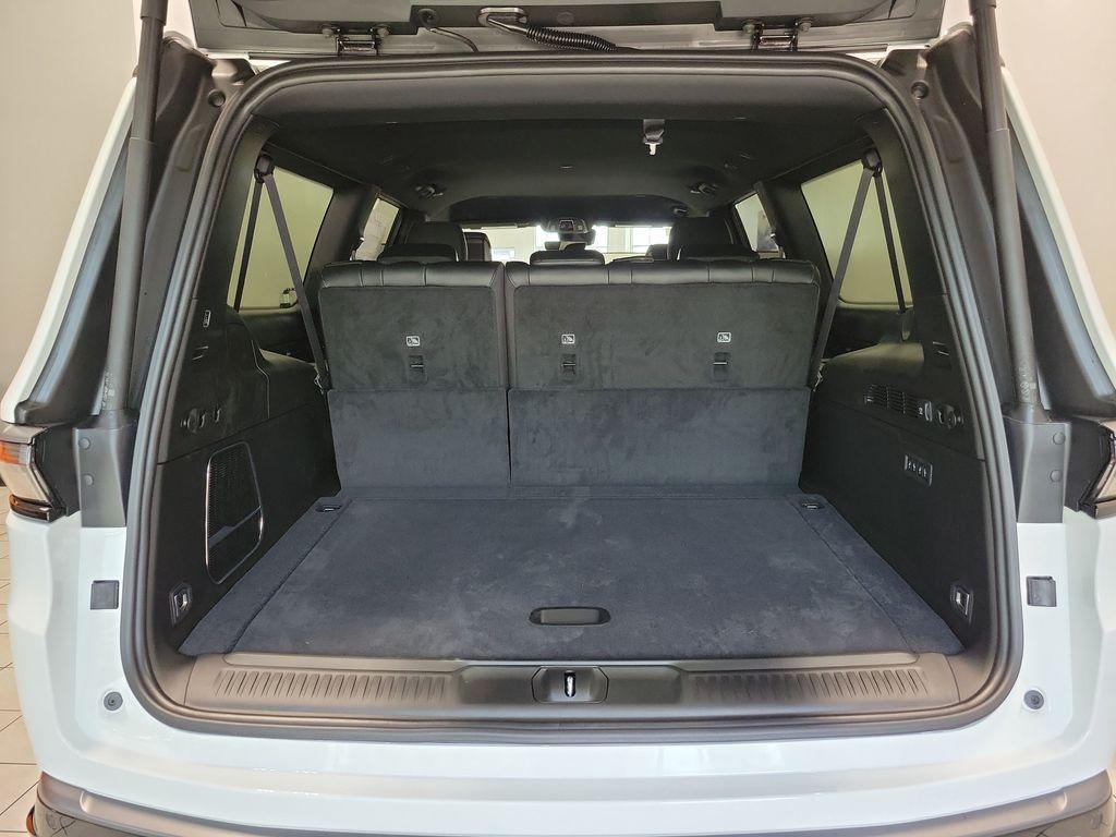 new 2026 Jeep Grand Wagoneer L car, priced at $76,908