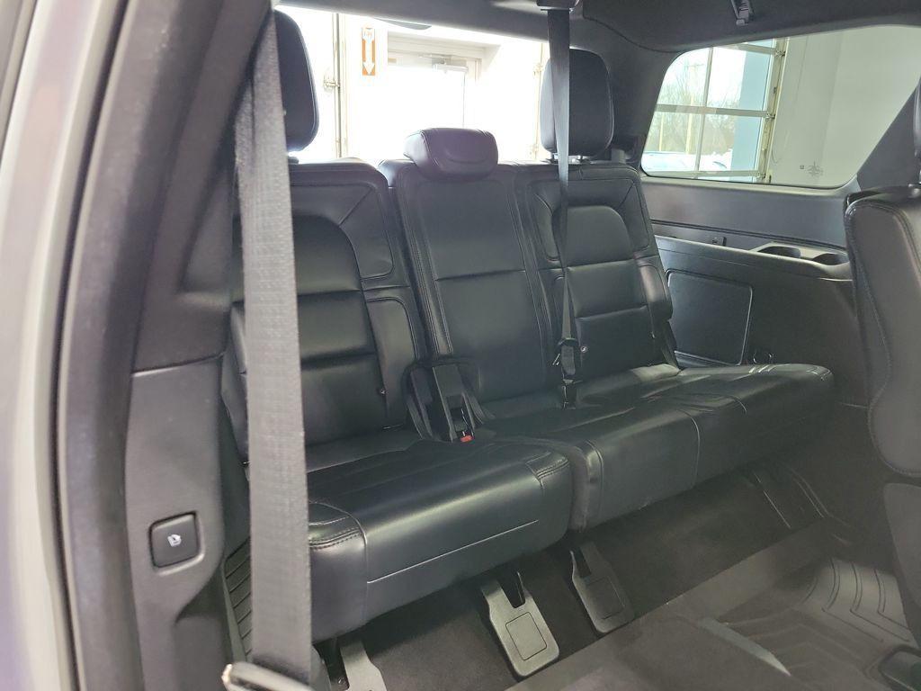 used 2022 Lincoln Navigator car, priced at $44,999