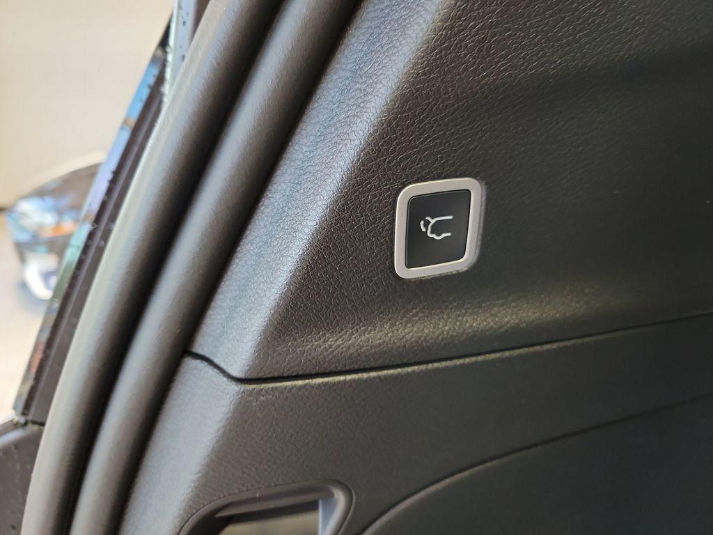 new 2026 Chrysler Voyager car, priced at $40,365