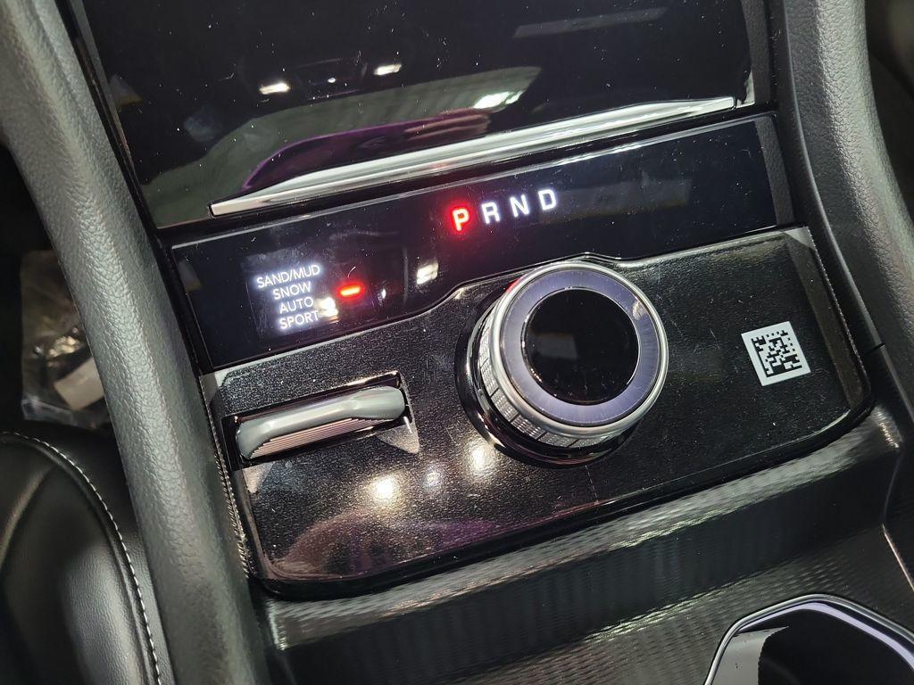 new 2026 Jeep Grand Cherokee car, priced at $50,630