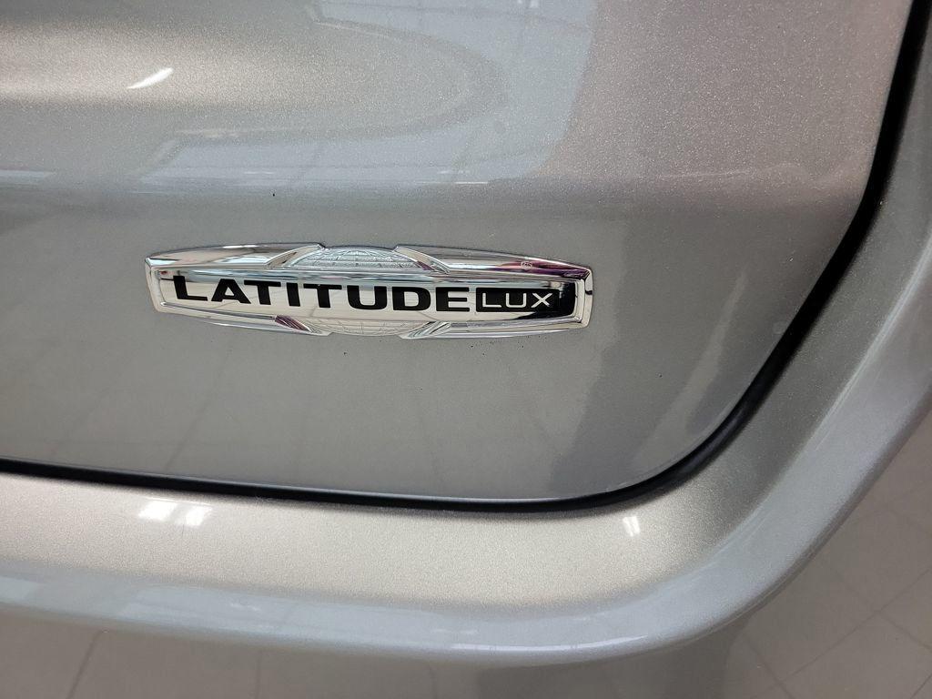 used 2022 Jeep Compass car, priced at $21,499