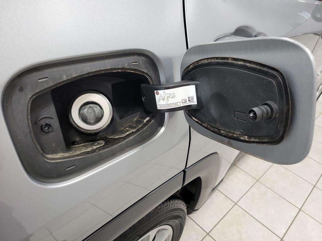 used 2022 Jeep Compass car, priced at $21,499