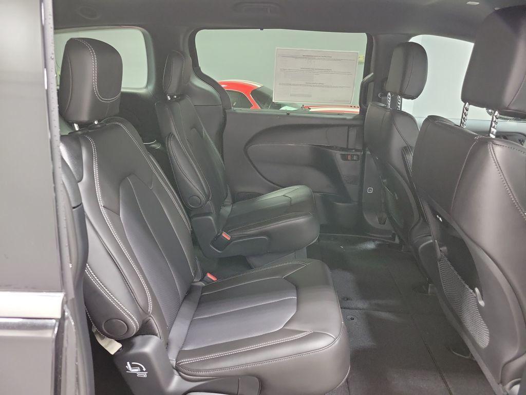 new 2026 Chrysler Pacifica car, priced at $45,360