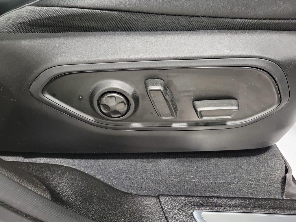 used 2024 Jeep Grand Cherokee L car, priced at $40,977