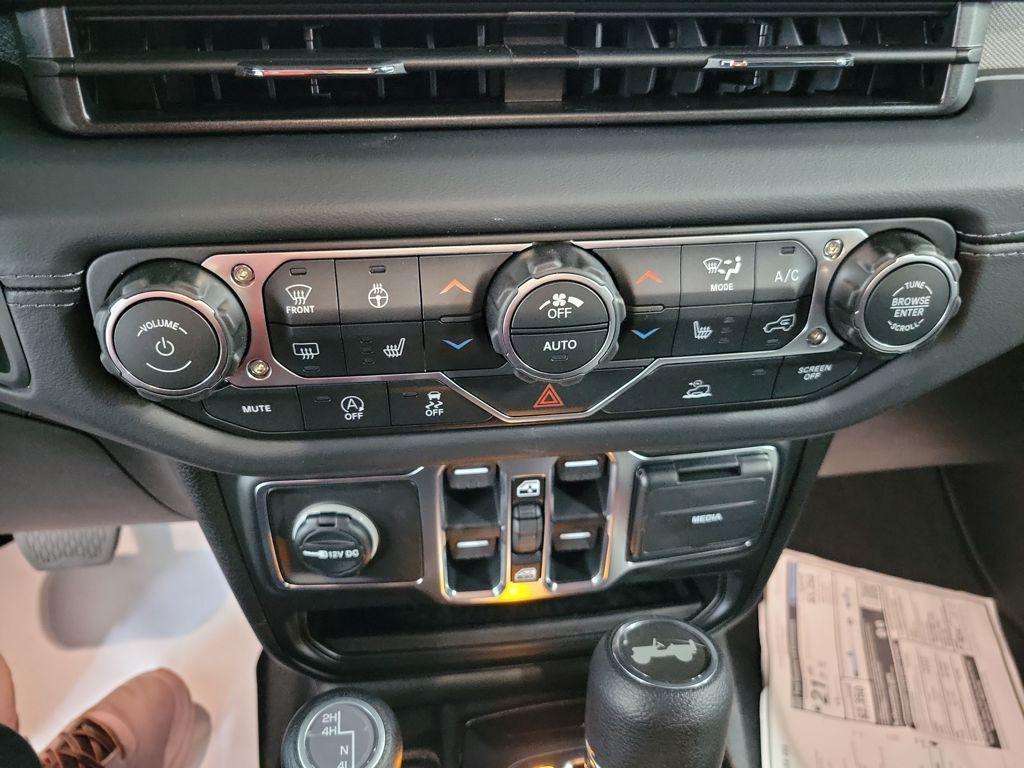 new 2026 Jeep Wrangler car, priced at $53,324