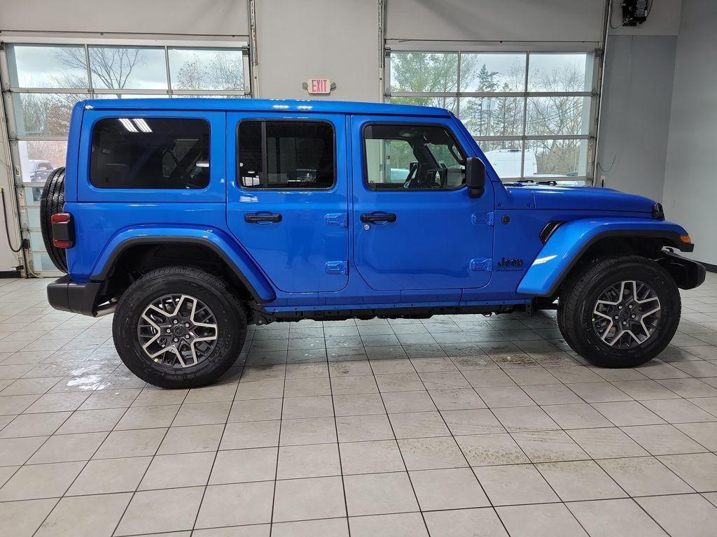 new 2026 Jeep Wrangler car, priced at $53,324