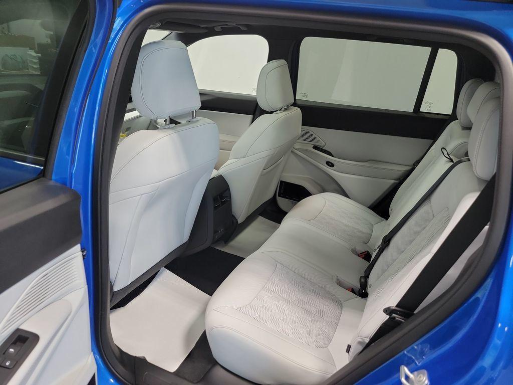 new 2026 Jeep Cherokee car, priced at $45,051