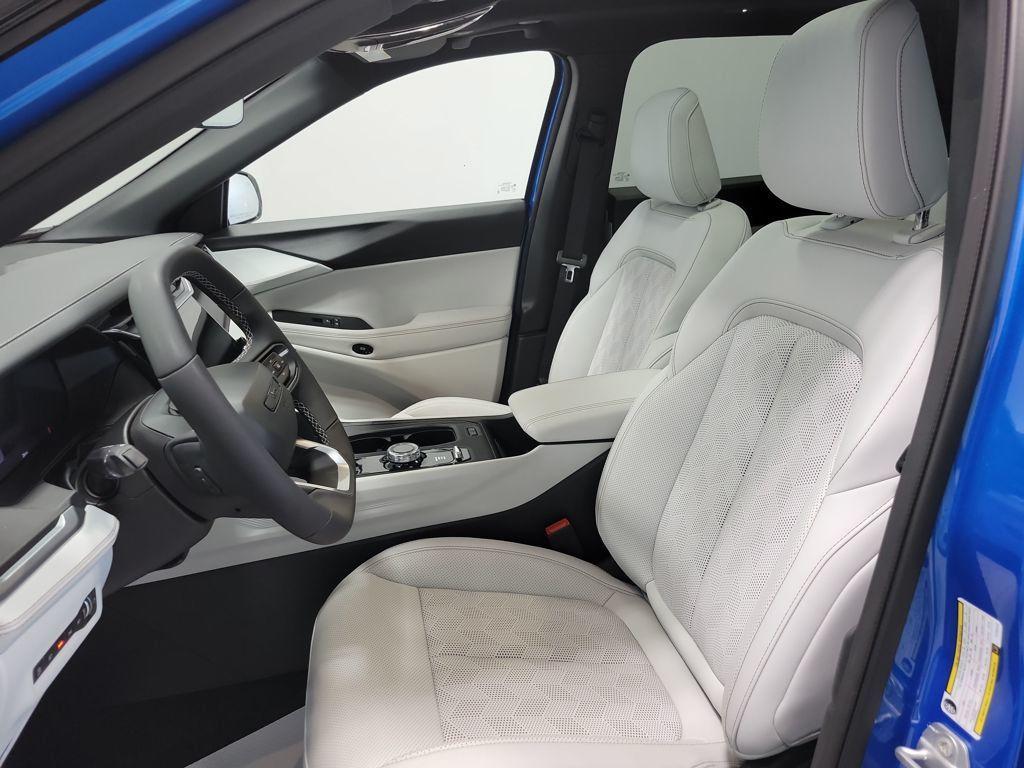 new 2026 Jeep Cherokee car, priced at $45,051