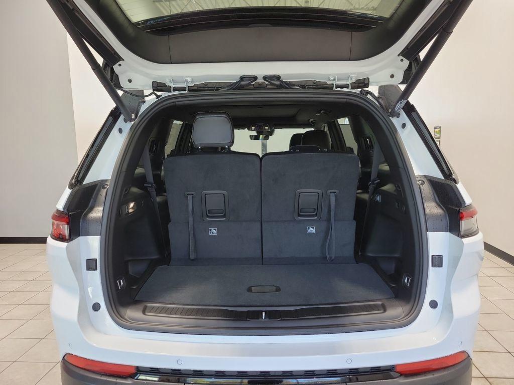 new 2025 Jeep Grand Cherokee L car, priced at $48,993