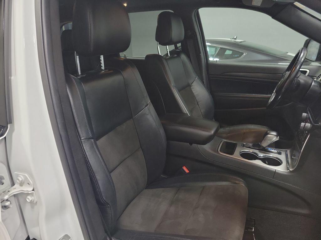 used 2021 Jeep Grand Cherokee car, priced at $17,999