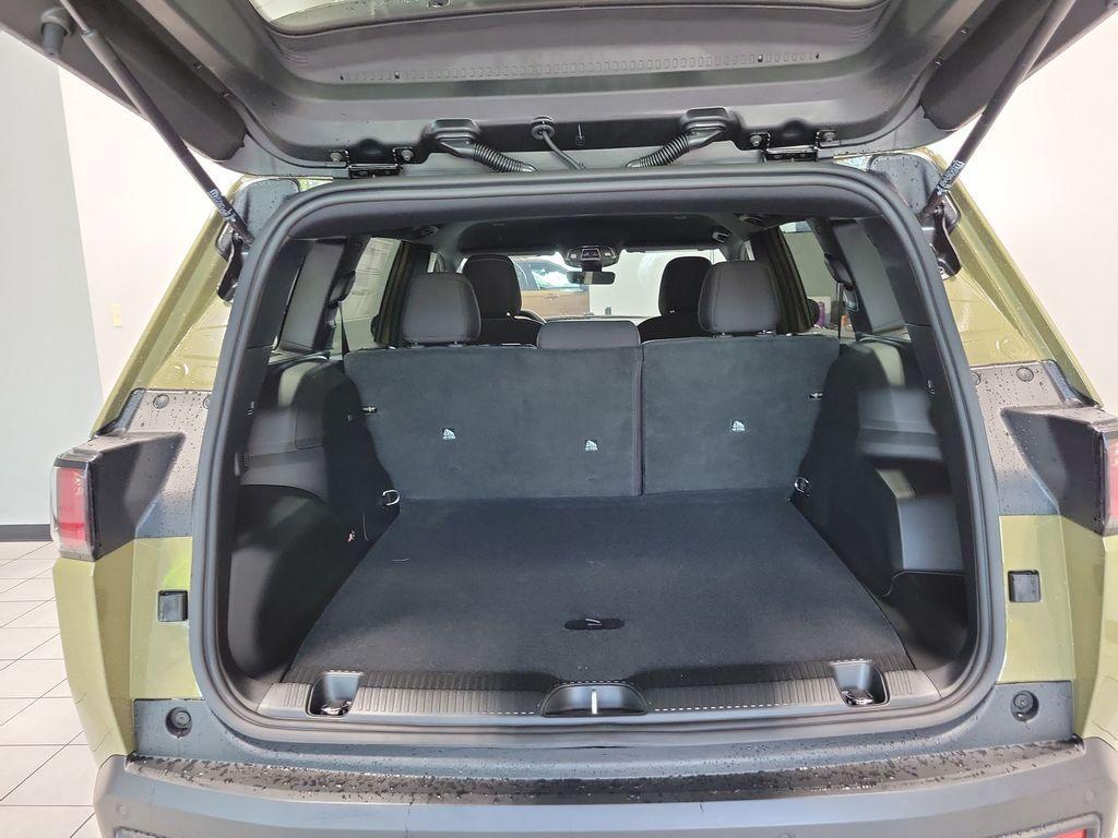 new 2026 Jeep Cherokee car, priced at $37,814