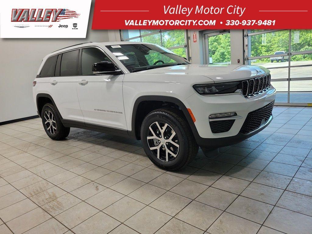 new 2025 Jeep Grand Cherokee car, priced at $39,456