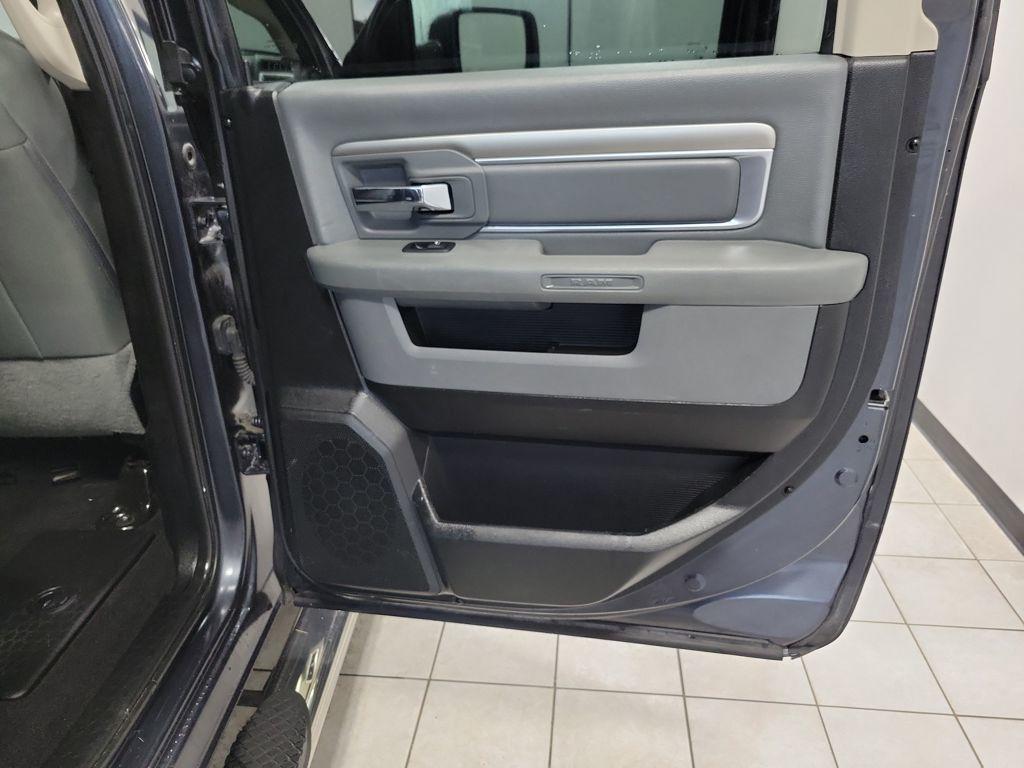 used 2019 Ram 1500 Classic car, priced at $18,999