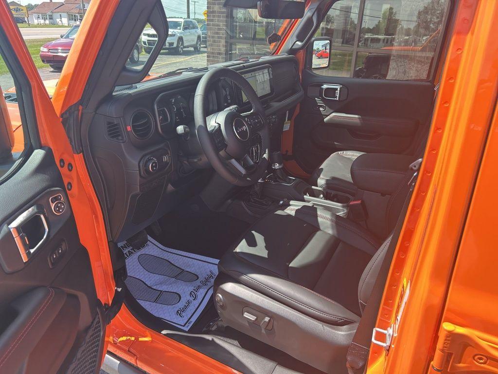 new 2025 Jeep Gladiator car, priced at $54,278