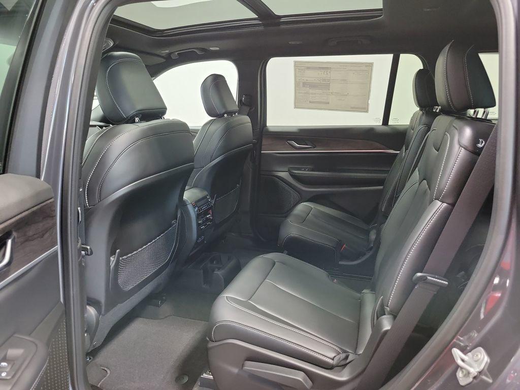 new 2025 Jeep Grand Cherokee L car, priced at $49,529