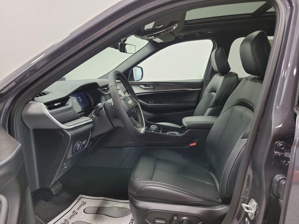 new 2025 Jeep Grand Cherokee L car, priced at $49,529