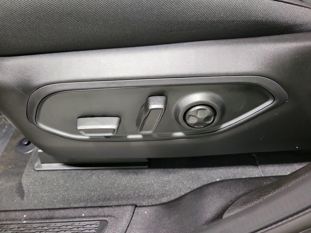 new 2025 Jeep Grand Cherokee L car, priced at $39,457