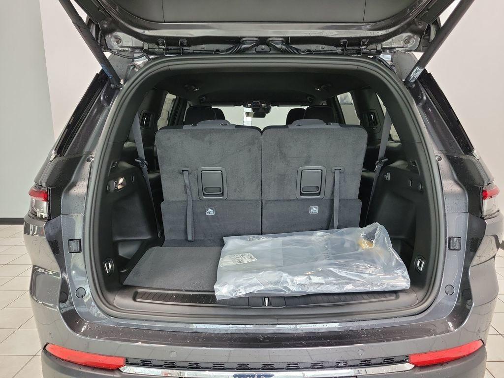 new 2025 Jeep Grand Cherokee L car, priced at $39,457