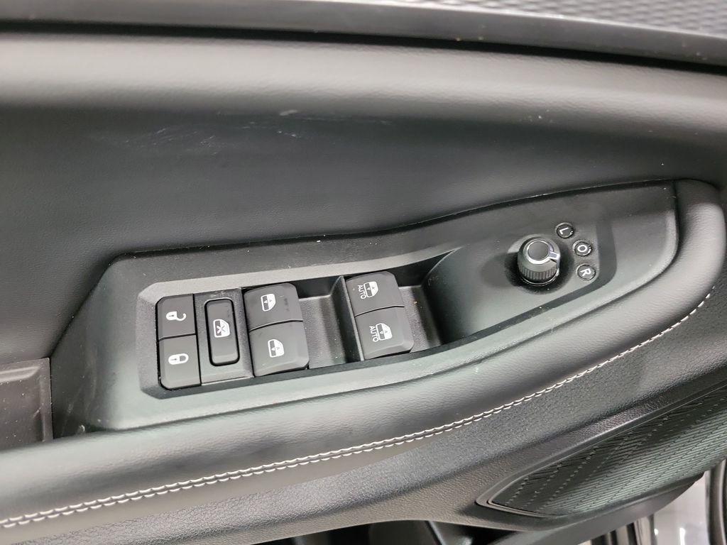 new 2025 Jeep Grand Cherokee L car, priced at $39,457