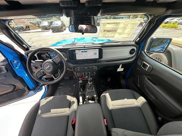 new 2025 Jeep Wrangler car, priced at $55,128