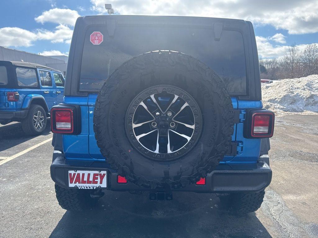 new 2025 Jeep Wrangler car, priced at $55,128