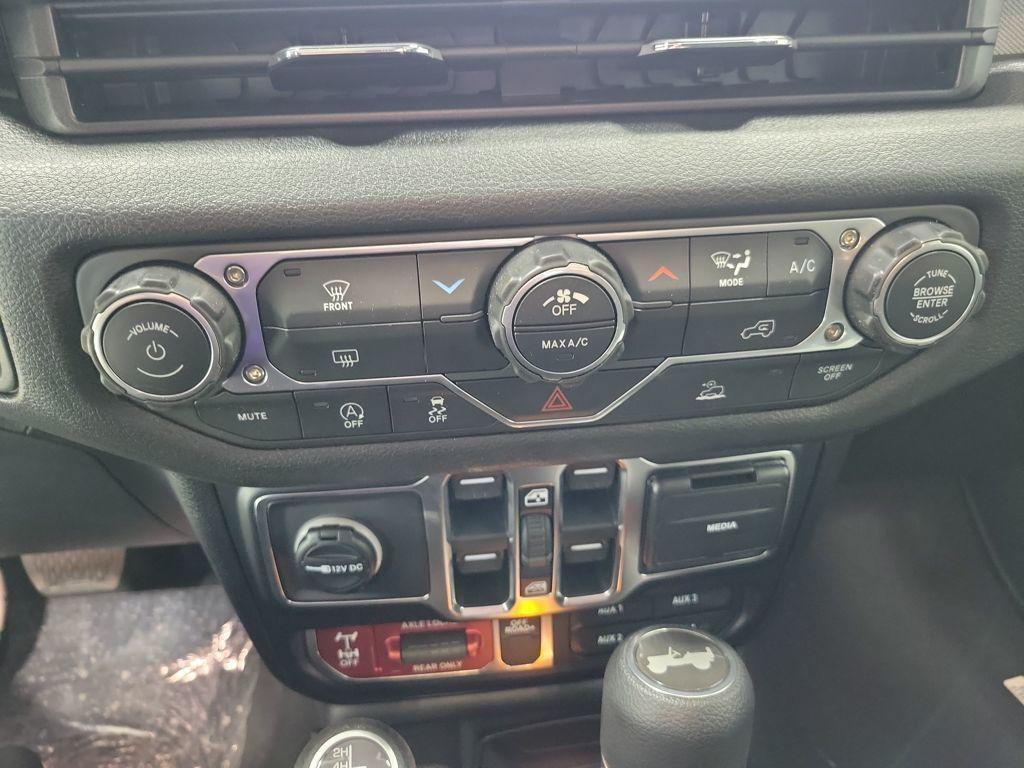 new 2026 Jeep Wrangler car, priced at $52,233