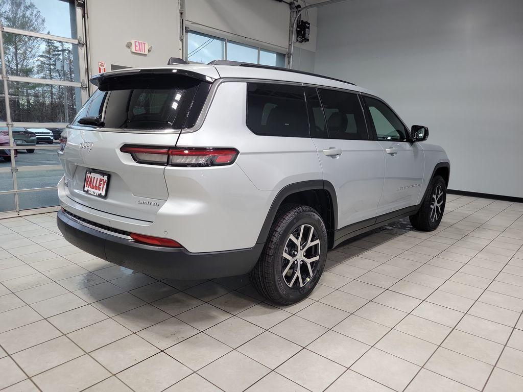 new 2025 Jeep Grand Cherokee L car, priced at $47,076