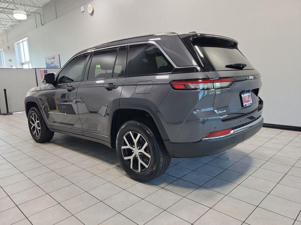 used 2024 Jeep Grand Cherokee car, priced at $35,000
