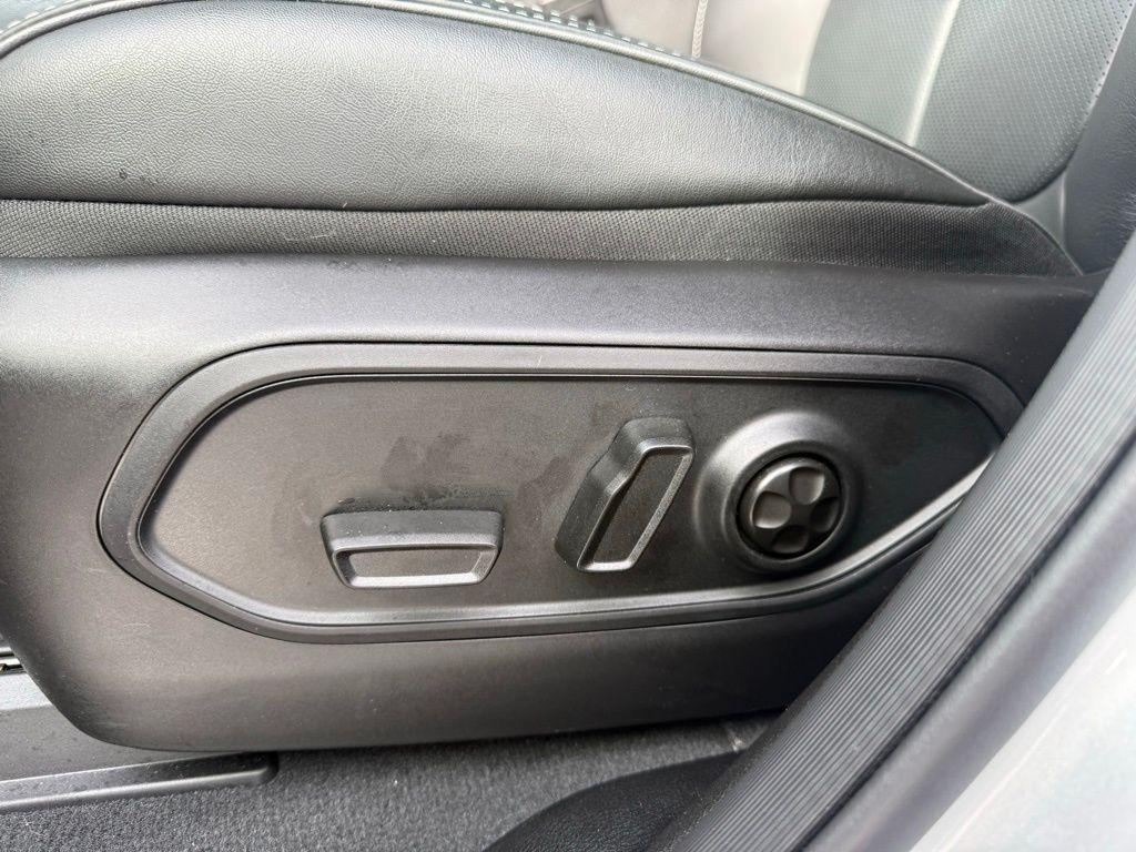 new 2025 Jeep Grand Cherokee car, priced at $54,512