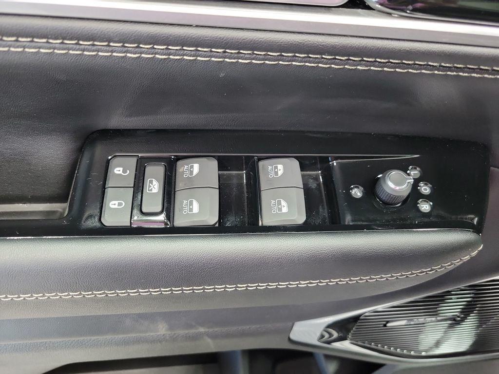 new 2026 Jeep Grand Wagoneer car, priced at $81,860