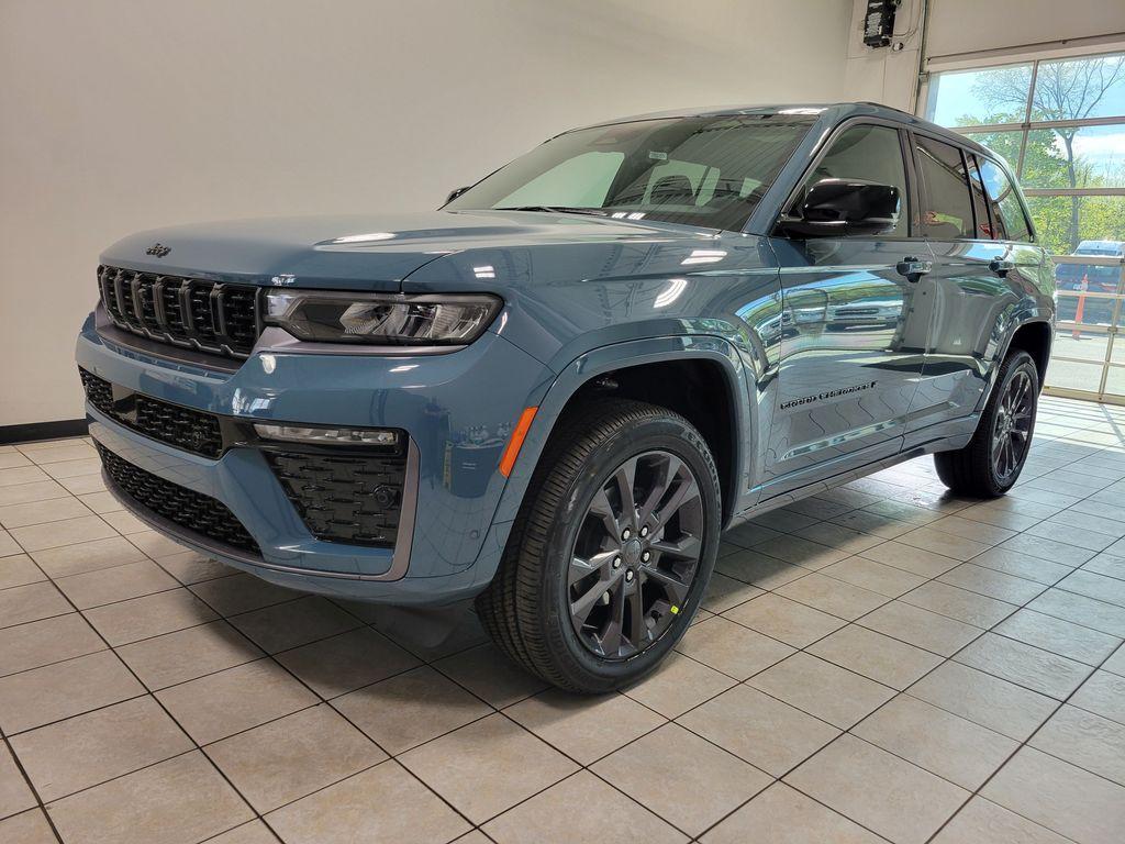 new 2026 Jeep Grand Cherokee car, priced at $49,354