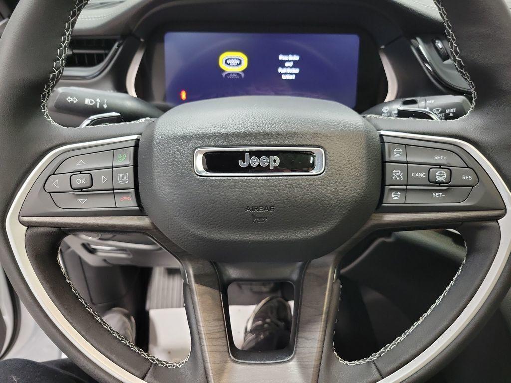 new 2026 Jeep Grand Cherokee car, priced at $50,210