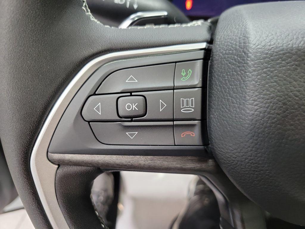 new 2026 Jeep Grand Cherokee car, priced at $50,210