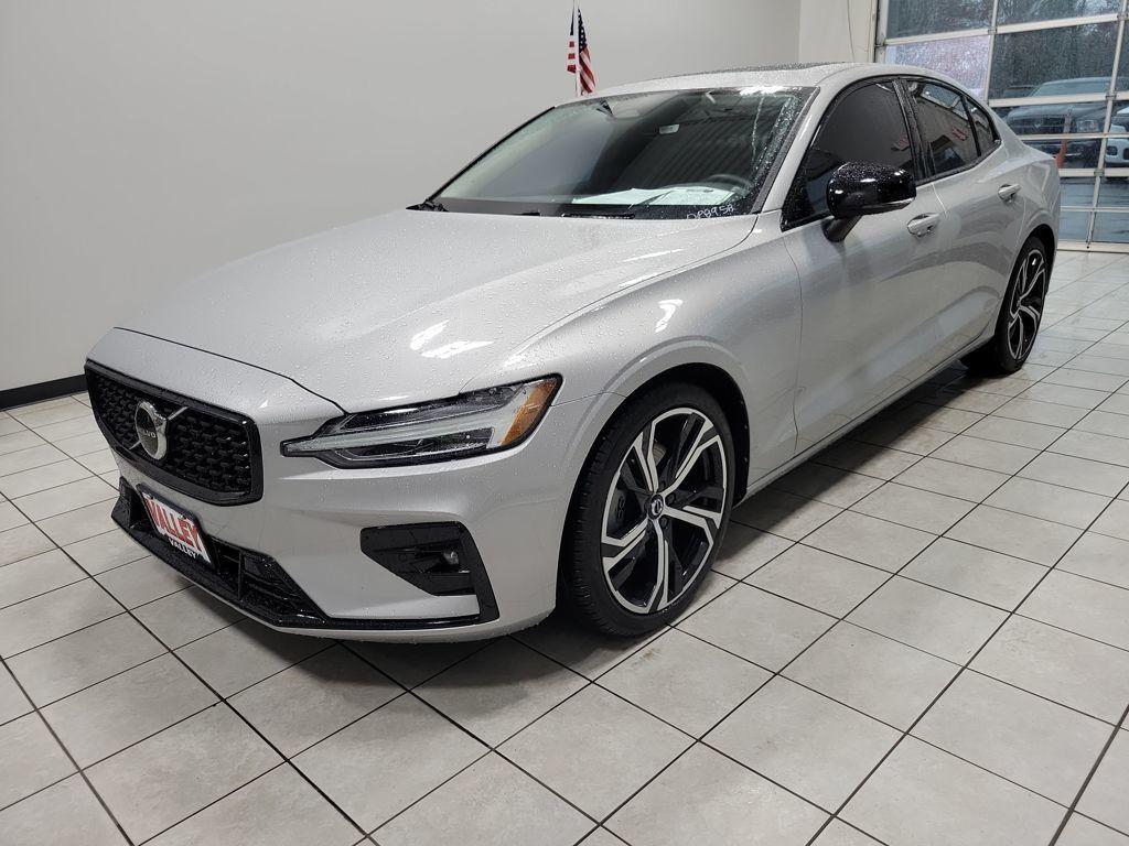 used 2024 Volvo S60 car, priced at $25,499