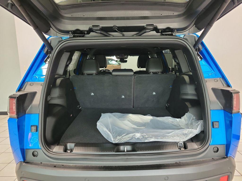 new 2026 Jeep Cherokee car, priced at $39,151