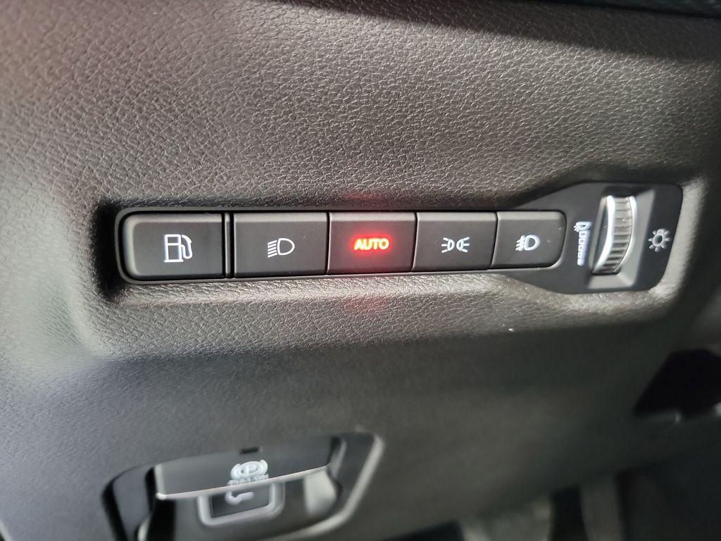 new 2026 Jeep Cherokee car, priced at $39,151
