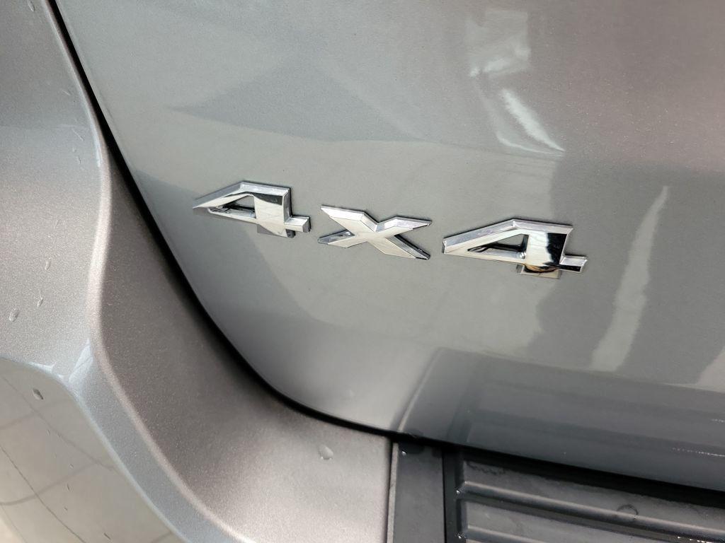 used 2016 Jeep Grand Cherokee car, priced at $14,499