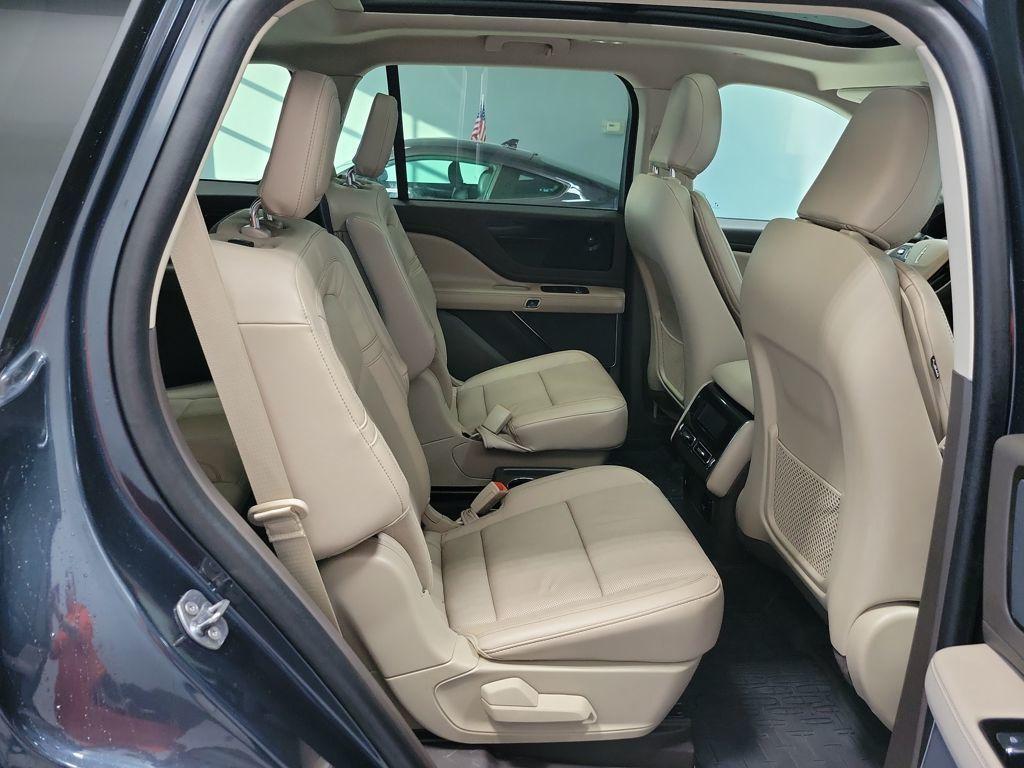 used 2024 Lincoln Aviator car, priced at $49,999