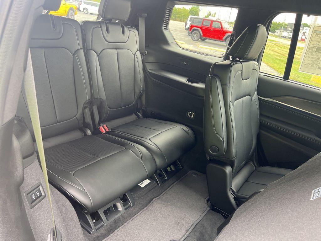 new 2025 Jeep Grand Cherokee L car, priced at $57,557