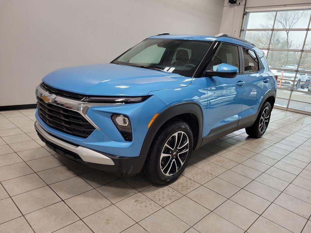 used 2025 Chevrolet TrailBlazer car, priced at $20,999