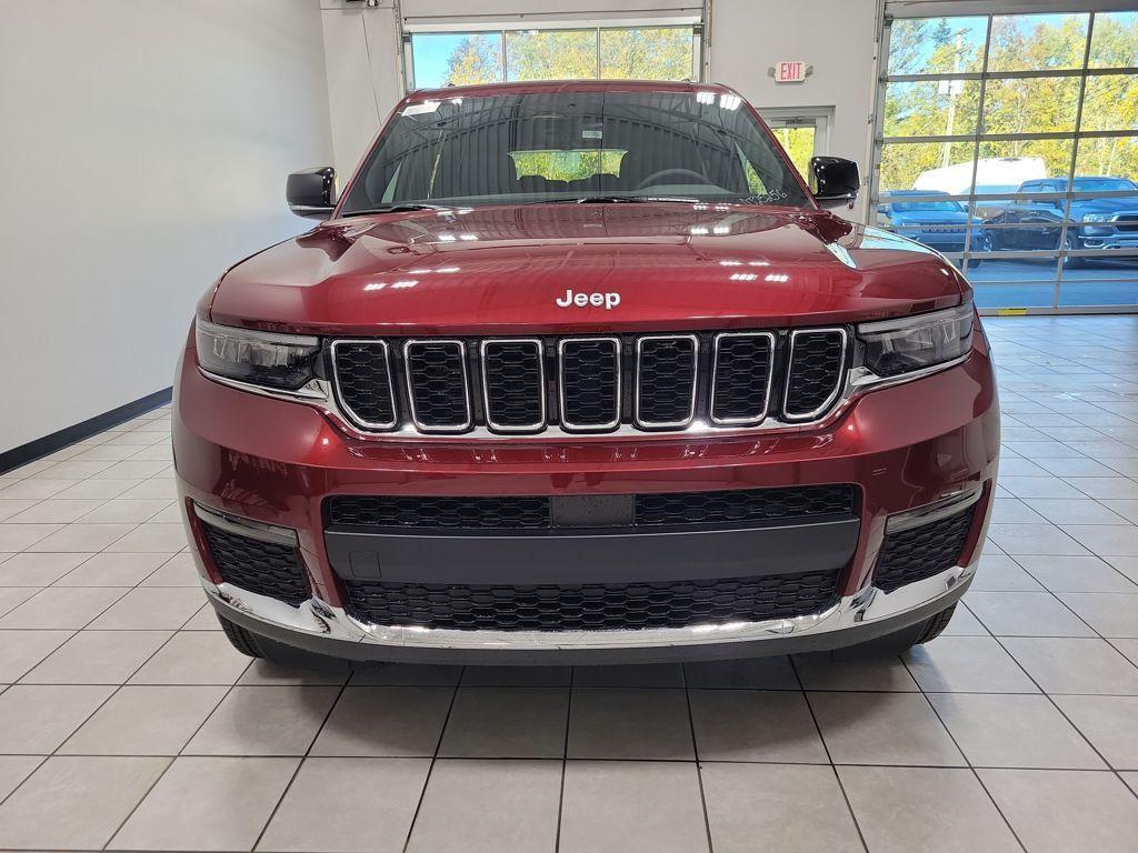 new 2025 Jeep Grand Cherokee L car, priced at $45,327