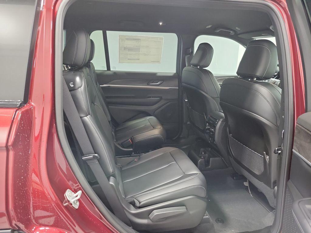 new 2025 Jeep Grand Cherokee L car, priced at $45,327