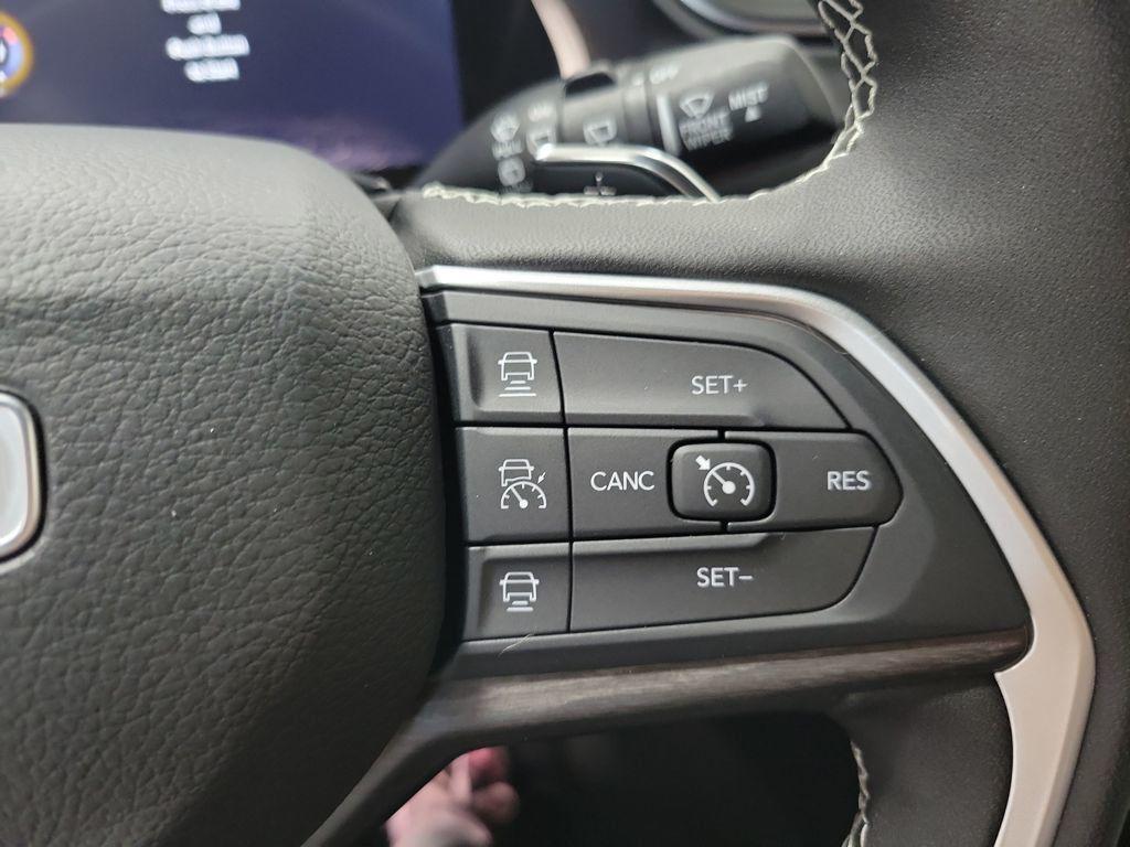 new 2025 Jeep Grand Cherokee L car, priced at $45,327