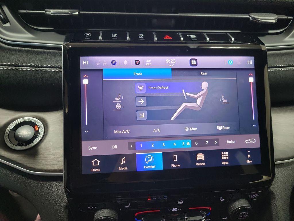 new 2025 Jeep Grand Cherokee L car, priced at $45,327